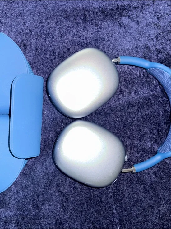Apple AirPods Max Silver with Blue Headband