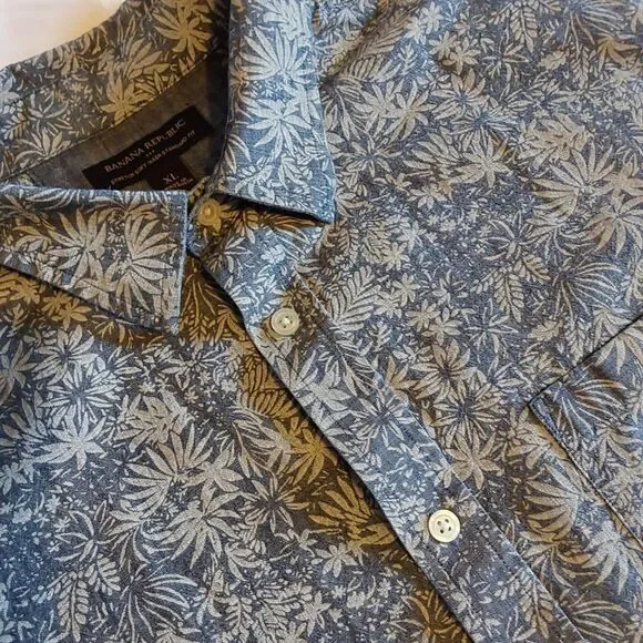 Banana Republic Hawaiian Shirt Mens XL Blue Tropical Floral‎ Stretch Soft Wash