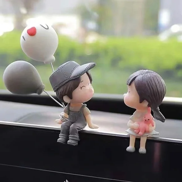 Cartoon Couple Ornaments/Sits on any Ledge