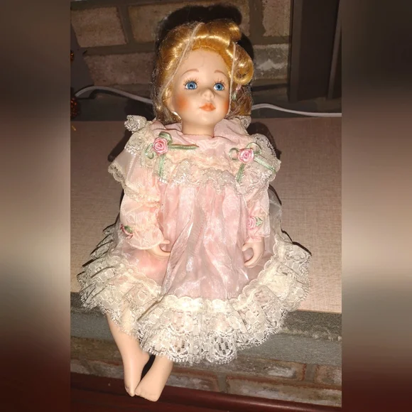 Vintage Beautiful Porcelain Collectors Doll 12