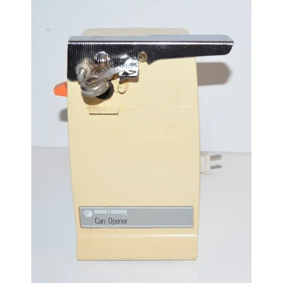 Vtg Black & Decker Tall Electric Can Opener Counter Top EC32D Used