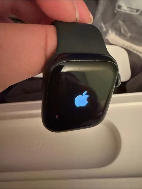 Apple Watch (Black) series 8 41 MM- Smartwatch