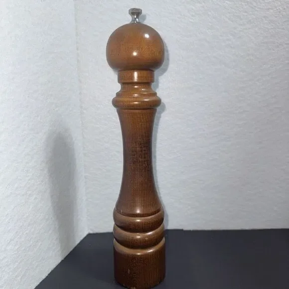 Vintage Chef Specialties Walnut Wood Pepper Mill Grinder President USA 12.5