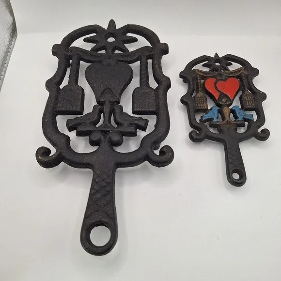 Lot of 2 Vintage Cast Iron Pennsylvania Dutch Trivets‎ One Painted Love Birds