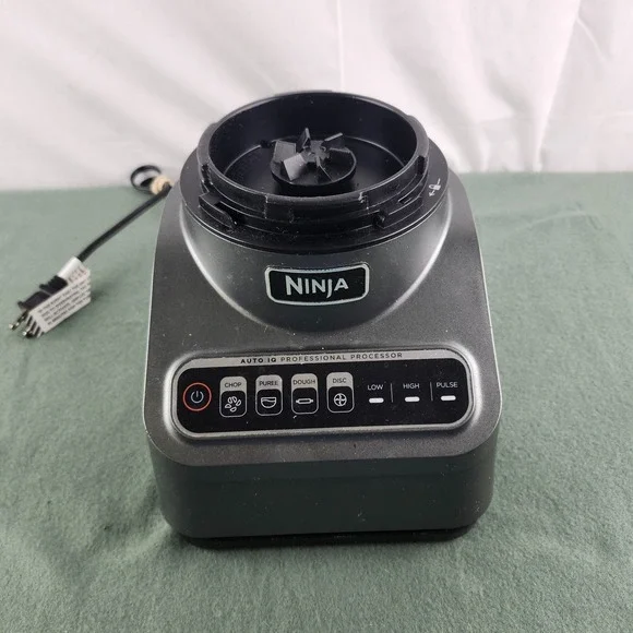 Ninja BN601- Professional 850W 9-Cup Food Processor (Base Only) Auto IQ Pro
