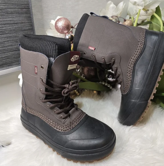 Vans MTE Standard Zip Waterproof Boot 2025 mens shoesColor: brown/bkack size10
