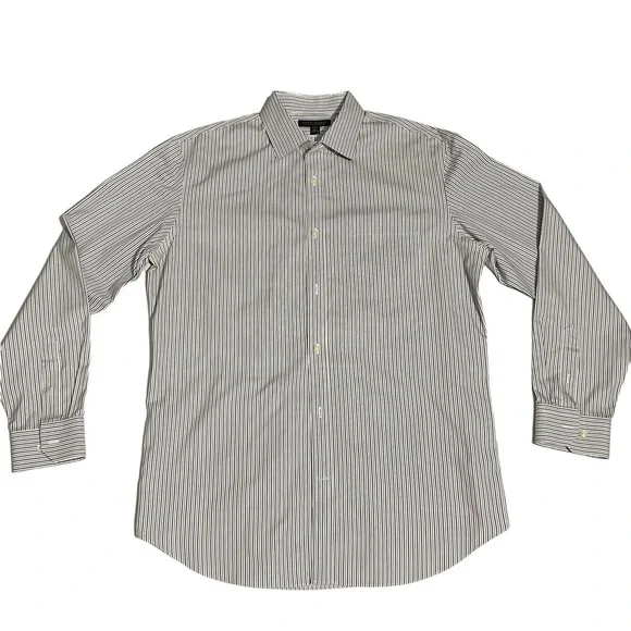 Banana Republic - Men’s Button Down Dress Shirt Sz LG