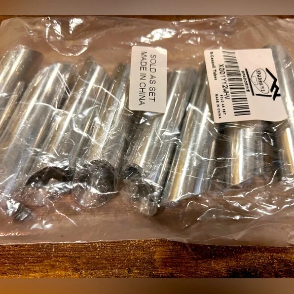Set of 8 brand new cannoli tubes still in wrap