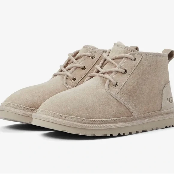 UGG Neumel Men’s size 10 NWOT