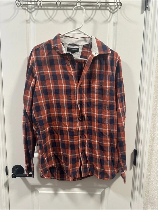 Banana Republic Men's Rust and Navy Plaid Button-Down Shirt