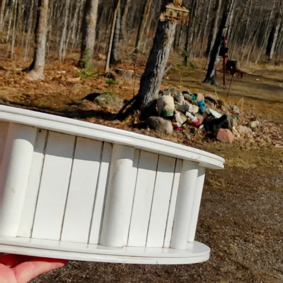 OFF WHITE CURVED DISPLAY SHELF or RACK W/Slots 18 X 6 X 5 1/2 Distressed