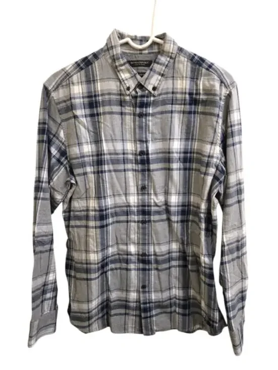 New without tags M Banana Republic Button-Down Shirt
