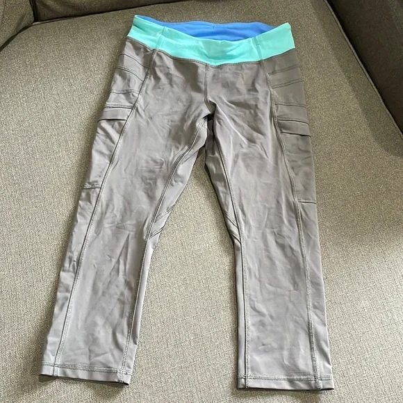 Ivivva Gray and Turquoise trim Crops 12