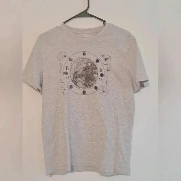 Banana republic T-Shirt Size Small