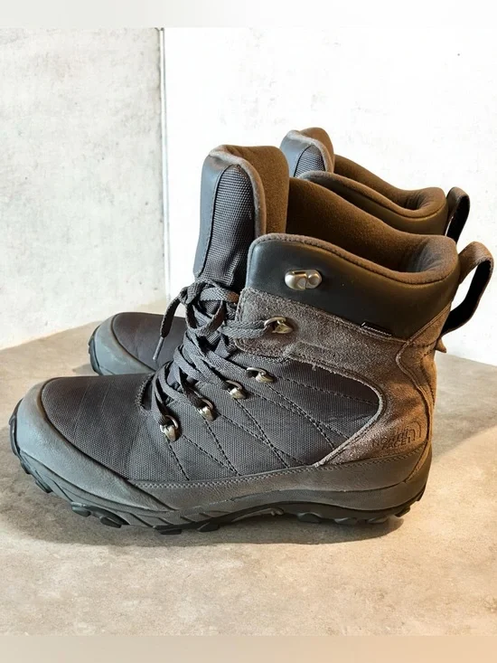 North Face Chilkat Boots Zinc Gray Men’s 13 Waterproof Suede Upper Unused Stored