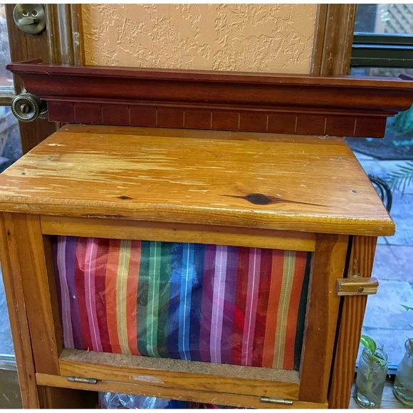 Display Shelf 25”
