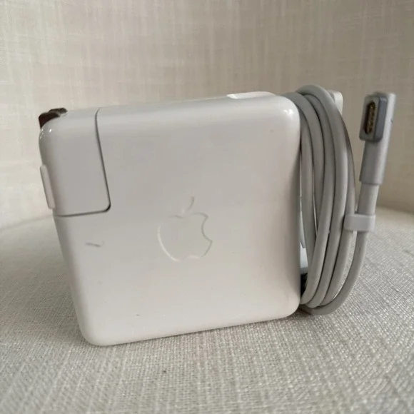 Apple 85W‎ Magsafe 1st Generation L-tip Power Adapter