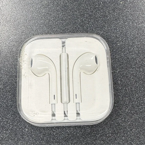 Apple EarPods with Clear Case