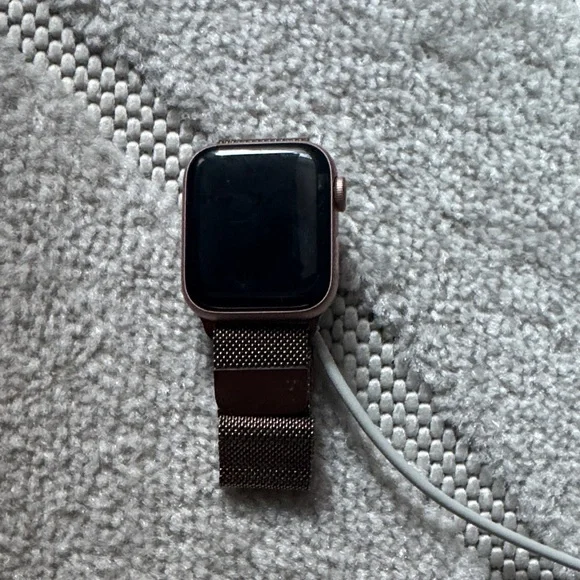 APPLE | watch series 3