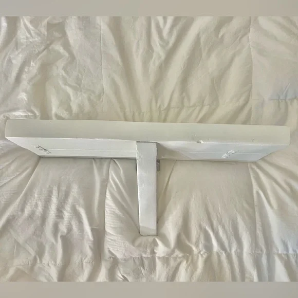 White Wood Shelf