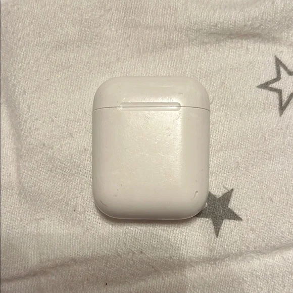 Apple Airpods Charging Case