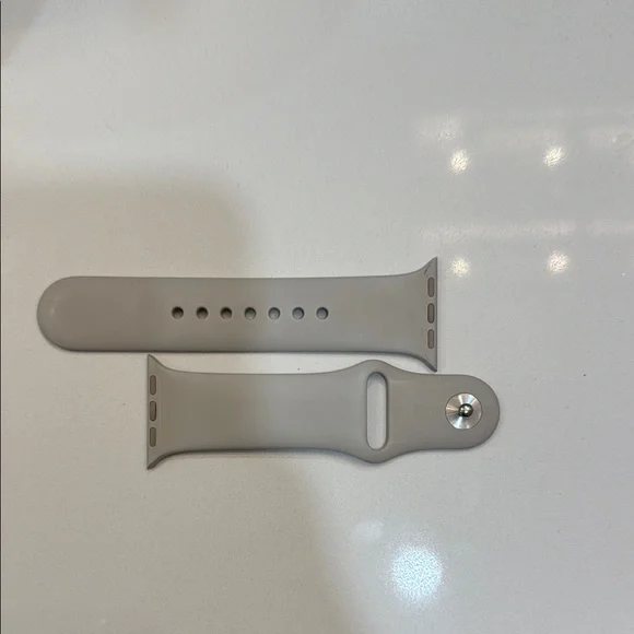 Apple Taupe Sport Band 40mm