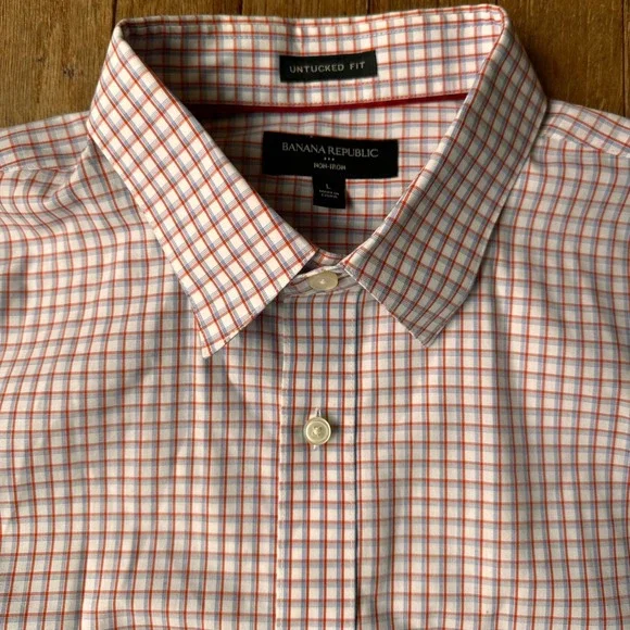 Banana Republic Button Down Shirt Mens L Untucked Fit Non-Iron Plaid Red Blue
