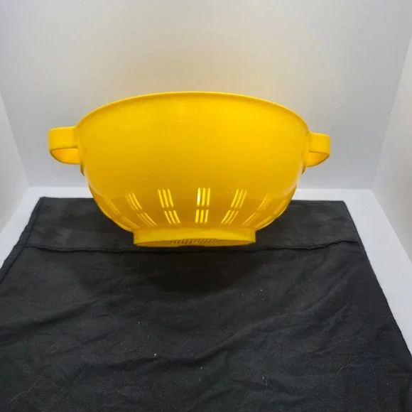 Vintage Dansk International Designs GC Yellow Plastic Colander MCM Strainer