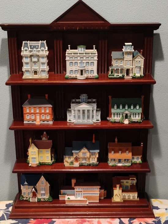 Franklin Mint 1988 Architectural Figurines And Display Shelf Collectibles