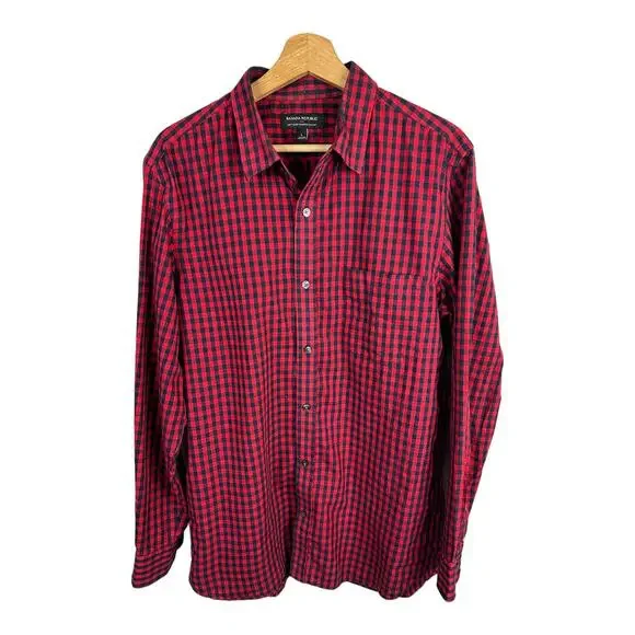 Banana Republic Mens size Large Tailored Slim Fit Button Down Gingham Shirt Red