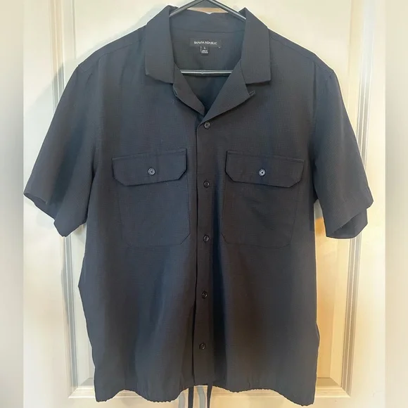 Banana Republic Black Perforated Netted Drawstring Hem Lightweight Shirt, Large