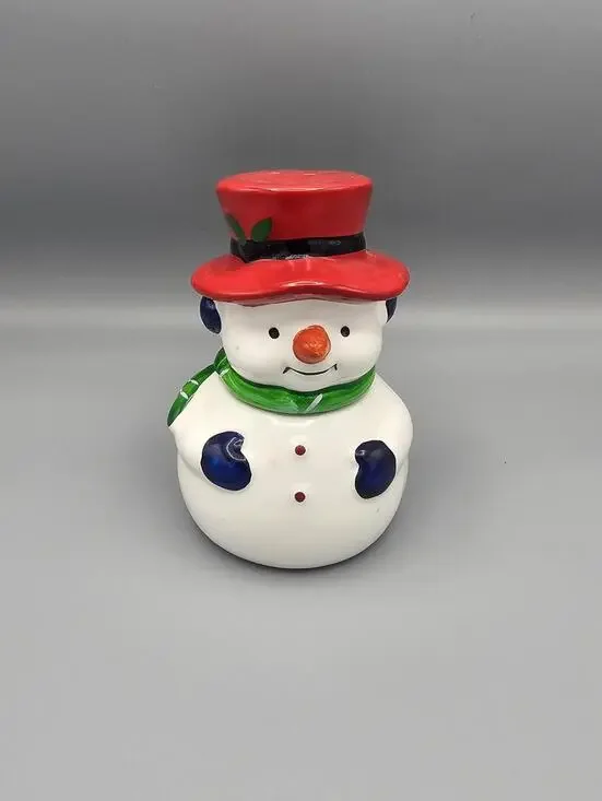 Ceramic Snowman Salt and Pepper Shaker Set