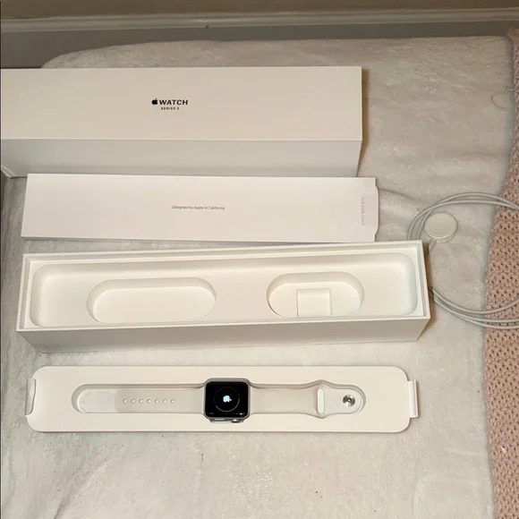 Apple Watch Series 3 in White with White Sport Band