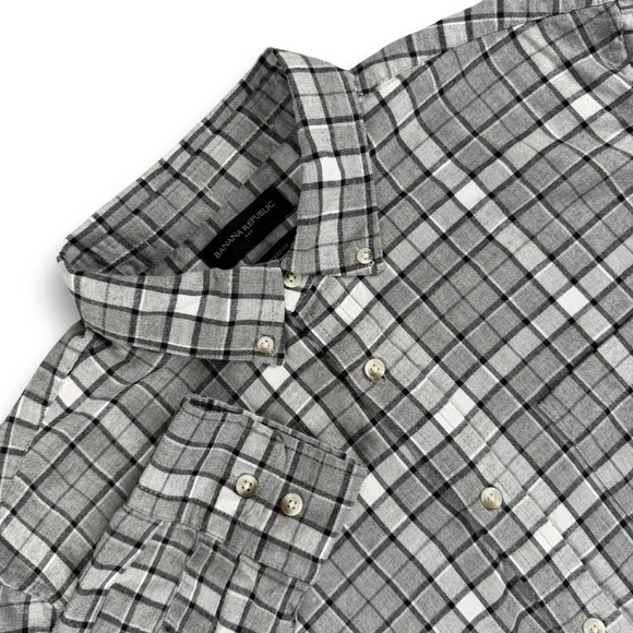 Banana Republic Shirt Mens L‎ Gray Plaid Untucked Fit Flannel Button Down