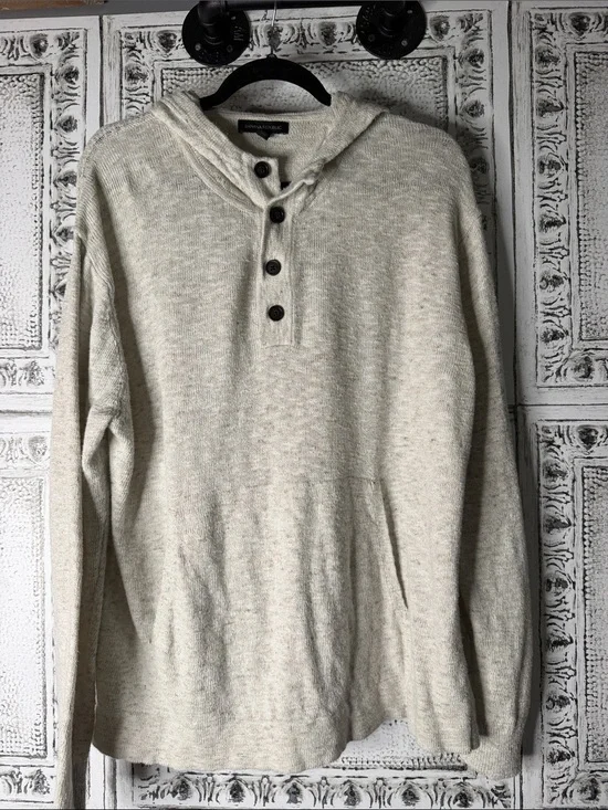 Banana Republic Men’s Linen Henley Sweater pullover