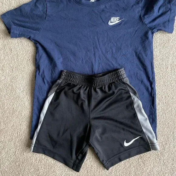 Kid's Nike Bundle, Medium Navy Shirt and XS Black Shorts‎