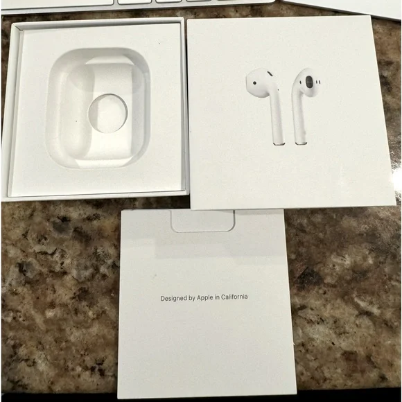 Original Empty Box Apple AirPods (ONLY THE BOX)