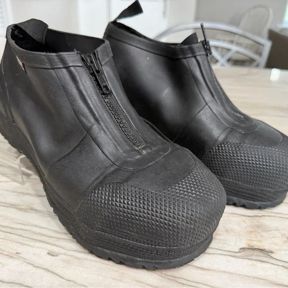 BOGS Overshoe Zip CT Waterproof Composite Toe Size 5 EU 38