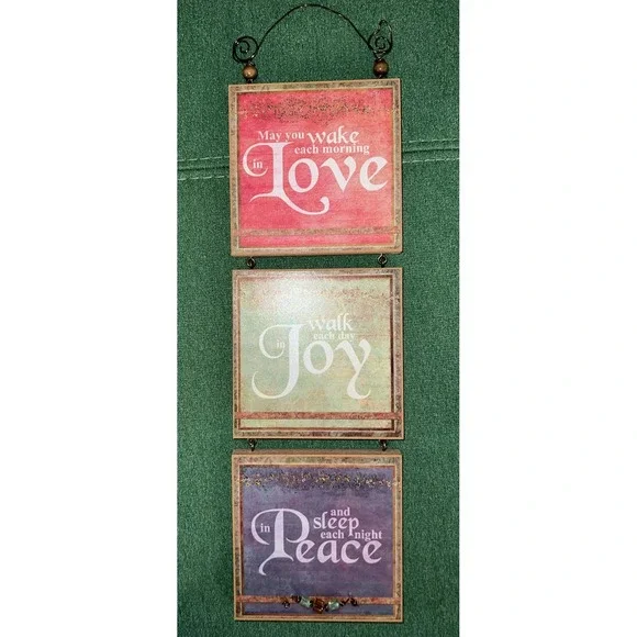 Wall Hanging Decor Wood Sign Plague Love Joy Peace Inspirational Message USA 14