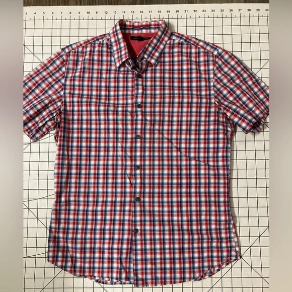 Banana Republic Men’s Small Button Down Shirt‎