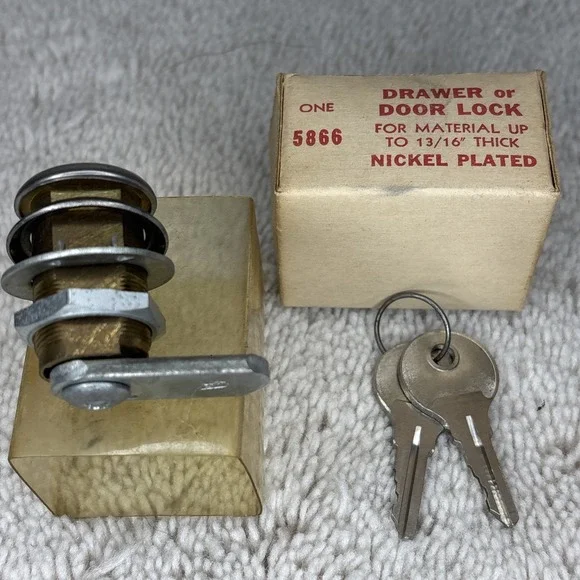 Vintage NOS National‎ Lock Co Nickel Plated Drawer Or Door Lock 2 Keys Brass