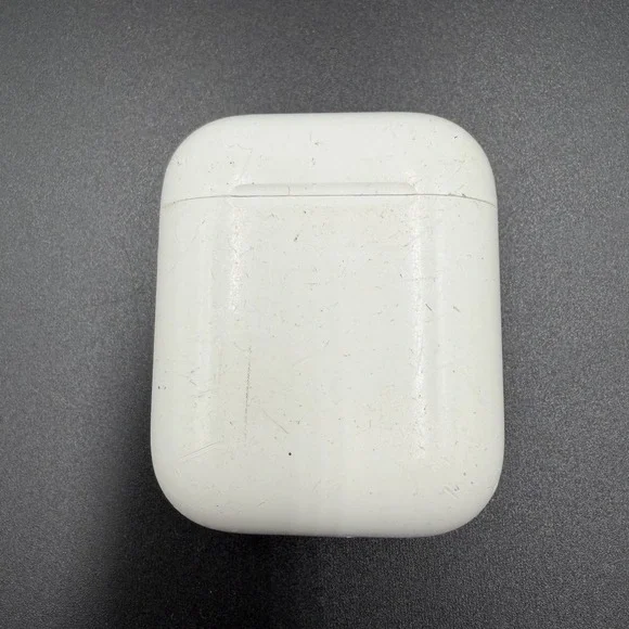 Apple AirPods 1st and 2nd Gen Replacement Charging Case‎ - A1602