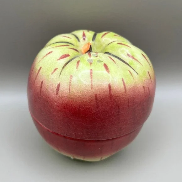 Vintage Ceramic Apple Salt and Pepper Shakers-‎ 3