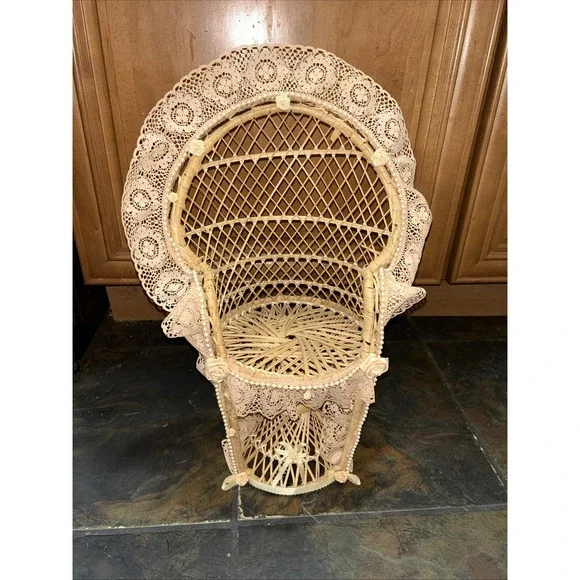 Vintage Mini Wicker Rattan Peacock Chair 15