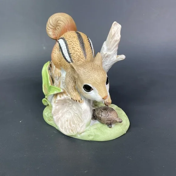 Vintage‎ Homco Chipmunk On Log With Turtle Porcelain Figurine 4 1/2