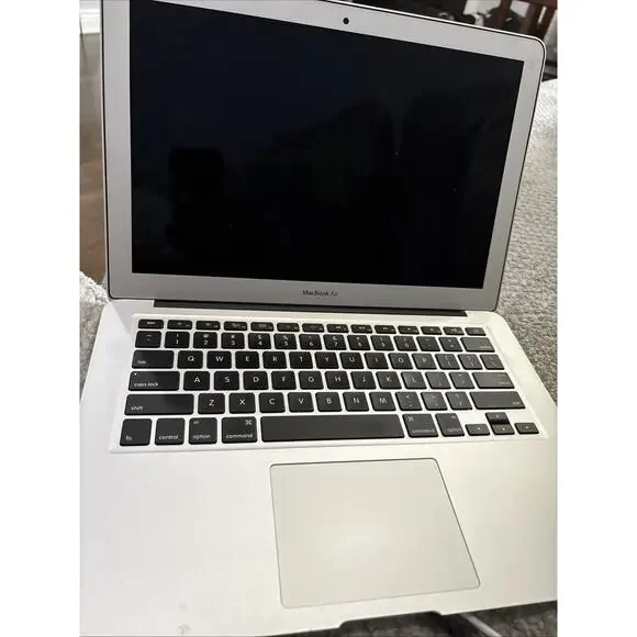 Apple MacBook Air 13