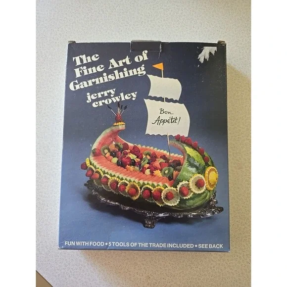 Fine‎ Art of Garnishing by Jerry Crowley 1984 Kit Paperback & 5 Tools - unused
