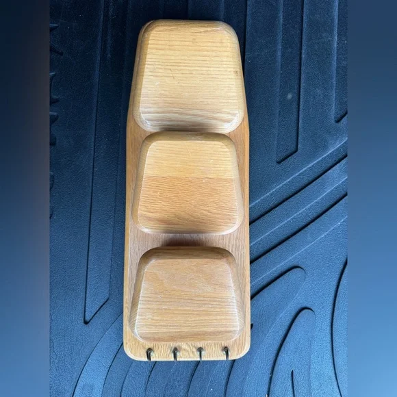 Vintage Mid Century Modern MCM Oak Wall Wood Letter/Mail/Key Holder Cornwall