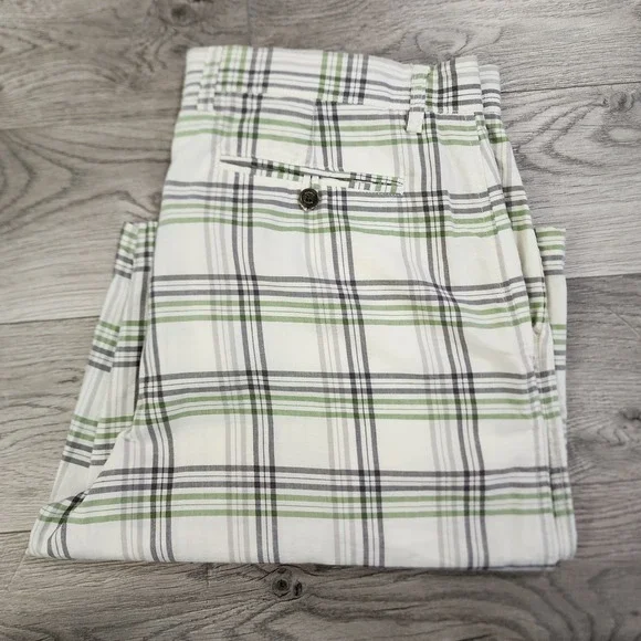 Banana Republic White Gray Green Plaid Chino Flat Front‎ Men's Shorts Size 38