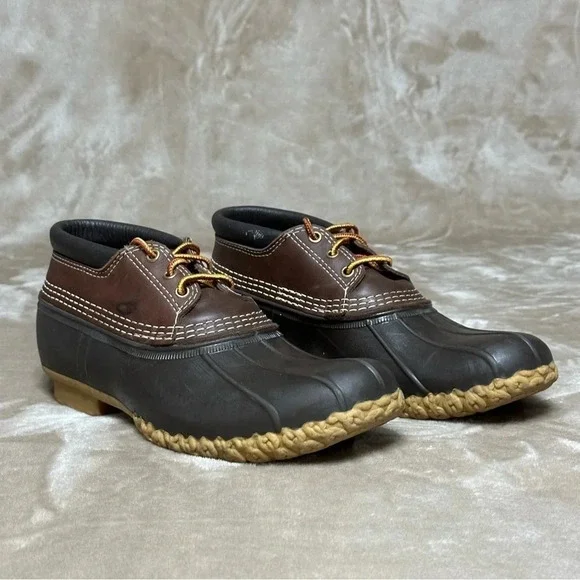 L.L. Bean Waterproof, Mud proof Gum sole Lace Up Bean Boots Shoes Size 10 N